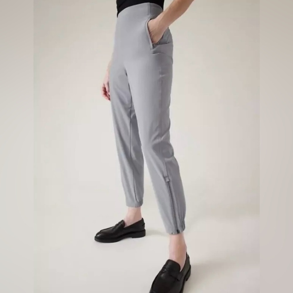 Athleta Brooklyn Heights High Rise Jogger Coastline Blue Gray Size 12 Athletic